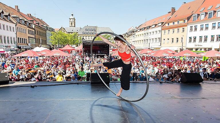 Publikumsmagnet mit sportlichen Höchstleistungen: Das Landesturnfest in Schweinfurt begeisterte nicht nur die Verantwortlichen. Publikumsmagnet mit sportlichen Höchstleistungen: Das Landesturnfest in Schweinfurt begeisterte nicht nur die Verantwortlichen.