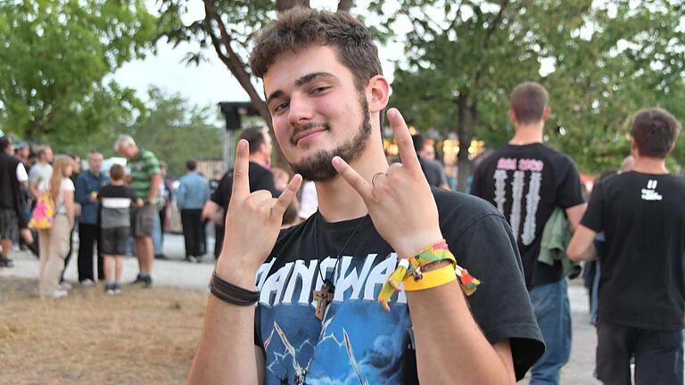 Der 18-jährige Lino Forstner lobt die Musikauswahl, beim U&D, wo jeder auf seine Kosten komme. Der 18-jährige Lino Forstner lobt die Musikauswahl, beim U&D, wo jeder auf seine Kosten komme.