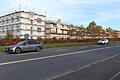 Das neueste Prestigeprojekt der Kitzinger Bau GmbH: In der Siedlung entlang der B 8 entstanden gerade 59 Sozialwohnungen und ein Ärztehaus.