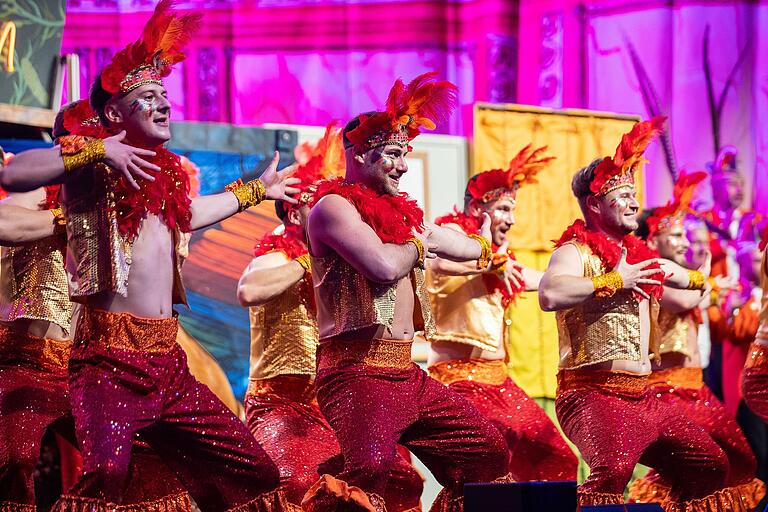Die 'Turedancer' geben auf der Bühne alles: Das ist Männerballett aus Zellingen! Die 'Turedancer' geben auf der Bühne alles: Das ist Männerballett aus Zellingen!