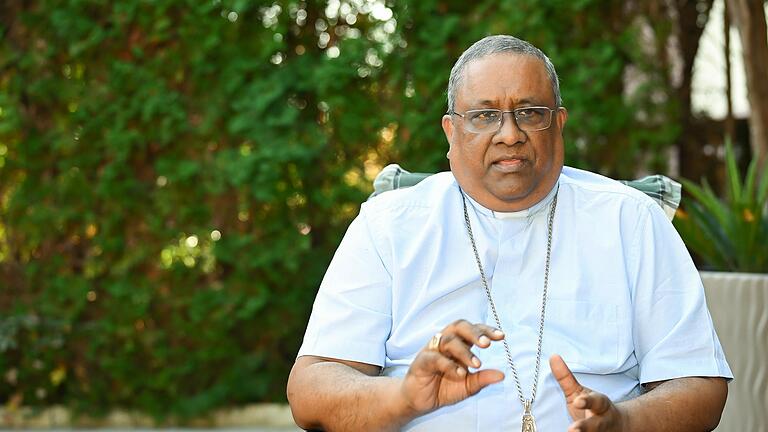 „Der Schweinfurter Verein ist eine Gnade von Gott“, sagt Bischof Nirmol Vincent Gomes. In seiner Diözese in Westbengalen wurden mit finanzieller Unterstützung des Vereins viele Hilfsprojekte für Kinder verwirklicht. - „Der Schweinfurter Verein ist eine Gnade von Gott“, sagt Bischof Nirmol Vincent Gomes. In seiner Diözese in Westbengalen wurden mit finanzieller Unterstützung des Vereins viele Hilfsprojekte für Kinder verwirklicht. „Der Schweinfurter Verein ist eine Gnade von Gott“, sagt Bischof Nirmol Vincent Gomes. In seiner Diözese in Westbengalen wurden mit finanzieller Unterstützung des Vereins viele Hilfsprojekte für Kinder verwirklicht. - „Der Schweinfurter Verein ist eine Gnade von Gott“, sagt Bischof Nirmol Vincent Gomes. In seiner Diözese in Westbengalen wurden mit finanzieller Unterstützung des Vereins viele Hilfsprojekte für Kinder verwirklicht.