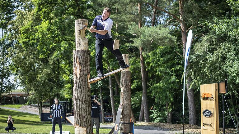 Steffen Graf aus Leutershausen auf dem Springboard. Steffen Graf aus Leutershausen auf dem Springboard. 
