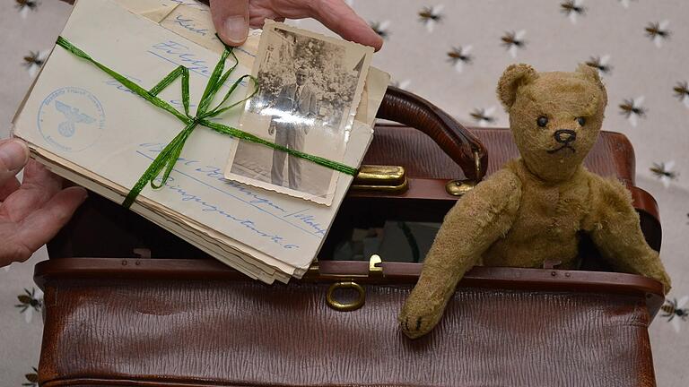 Im Museum Obere Saline in Bad Kissingen geht die Teddy-Ausstellung zu Ende: Wer Teddybären und ihre Geschichten mag, hat noch an diesem Wochenende noch einmal Gelegenheit zum Besuch.