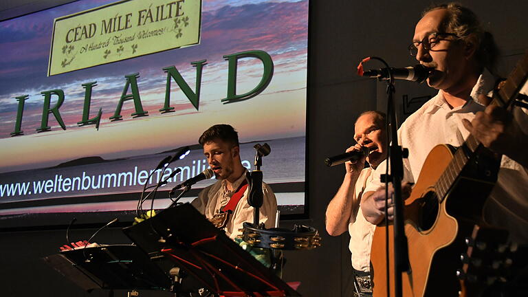 Mit &quot;Leprechaun&#39;s Pleasure&quot; hatte Frank Zagel erstmals eine Live-Band zur Untermalung seiner Reportage engagiert.