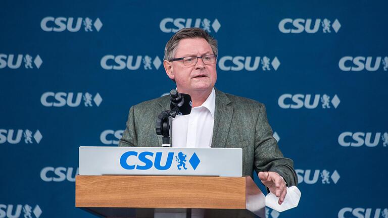 Innenstaatssekretär Gerhard Eck (CSU) sagt, das Anker-Konzept hat sich aus bayerischer Sicht bewährt.&nbsp;