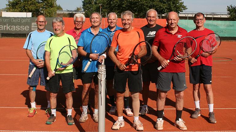 Auf dem Foto (von links): Winfried Klauer, Charlie Seitz, Lothar Dietlein, Erich Erhardt, Stefan Göb, Walter Kammerrath, Gerd Heller, Michael Moser und Erich Albert; es fehlt Michael Weber.