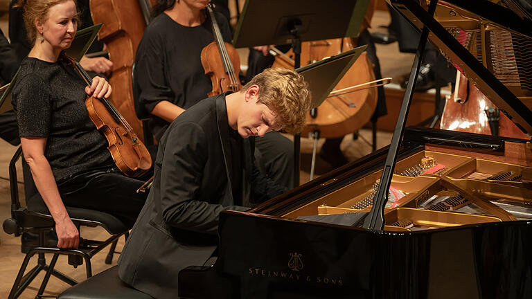 Der Solist Jan Lisiecki