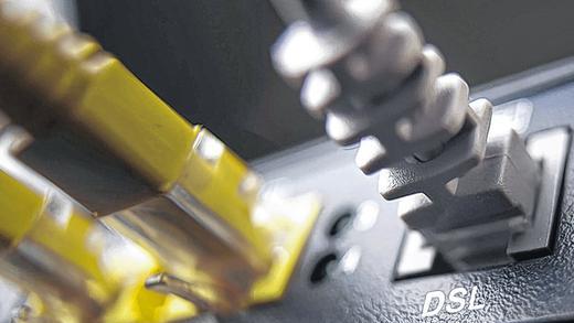 Angeschlossen: Dank des Breitbandausbaus sollen immer mehr Haushalte einen schnellen Zugang zum Internet bekommen. Angeschlossen: Dank des Breitbandausbaus sollen immer mehr Haushalte einen schnellen Zugang zum Internet bekommen.