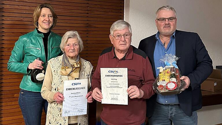 Gertraud Kraus und Rolf Träg wurden von MdB Anja Weisgerber und dem Ortsvorsitzenden Willi Warmuth geehrt.