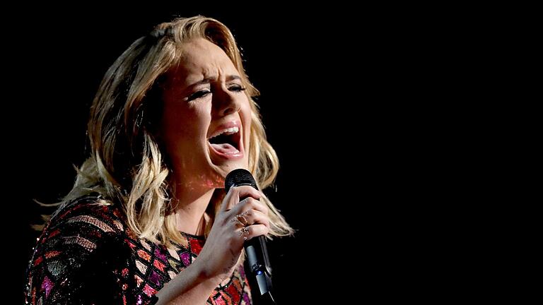 Britische Sängerin Adele.jpeg       -  Die britische Sängerin Adele kommt im Sommer 2024 für zehn Konzerte nach München. Dafür reisen Fans aus aller Welt an – und geben dabei ordentlich Geld aus.