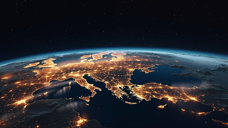 Glowing City Lights: Earth from Space, blue horizon, black sky       -  Lichtverschmutzung auf der Erde