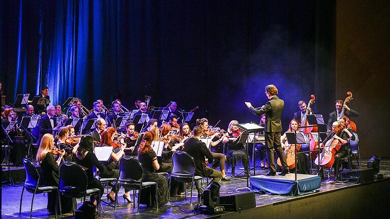 Der Herr der Ringe & Der Hobbit - Das Konzert kommt nach Würzburg in das Congress Zentrum. Im Bild zu sehen: die größten Filmhits von John Williams & Hans Zimmer, ebenfalls im Congress Zentrum. Der Herr der Ringe & Der Hobbit - Das Konzert kommt nach Würzburg in das Congress Zentrum. Im Bild zu sehen: die größten Filmhits von John Williams & Hans Zimmer, ebenfalls im Congress Zentrum.