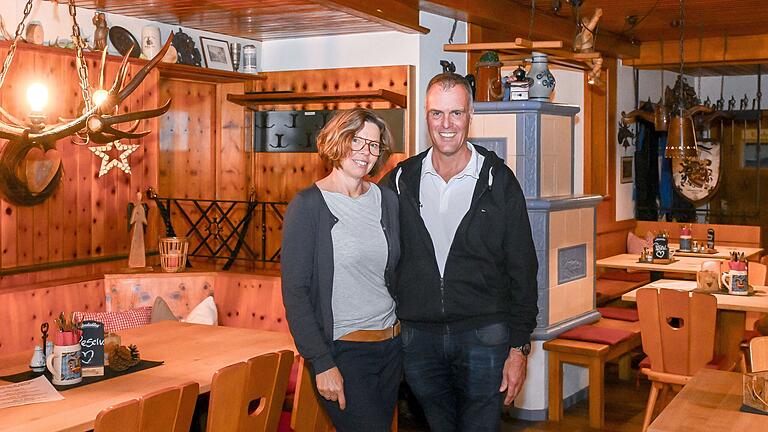 Eine Ära mit Gasthof Weinig in Gerolzhofen geht zu Ende. Nach vier Generationen haben Claudia und Paul Wehner das traditionsreiche Lokal zum Jahresende geschlossen.