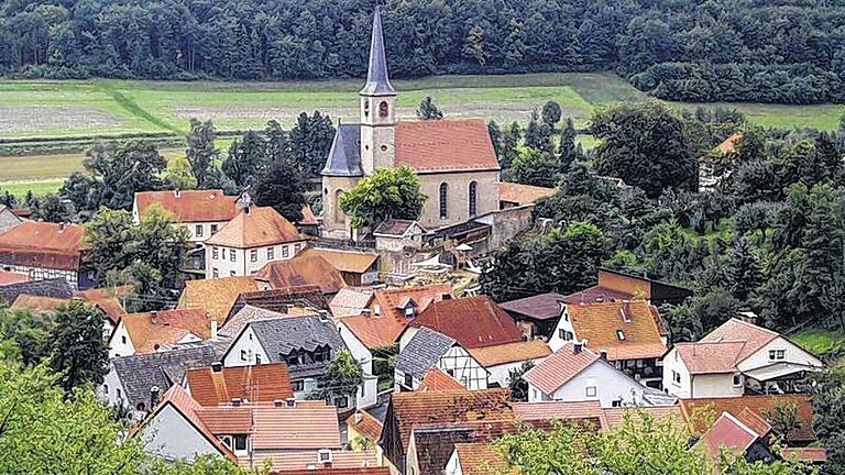 Damals Fluchtpunkt, heute Museum: die Kirchenburg in Aschfeld