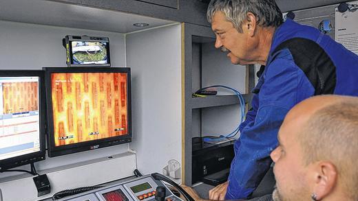Mit 400 bar gegen den Belag