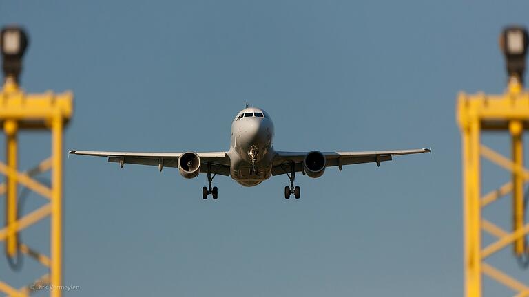 Franken Guss aus Kitzingen stellt Sitzfüße für Flugzeugsitze her. Franken Guss aus Kitzingen stellt Sitzfüße für Flugzeugsitze her.