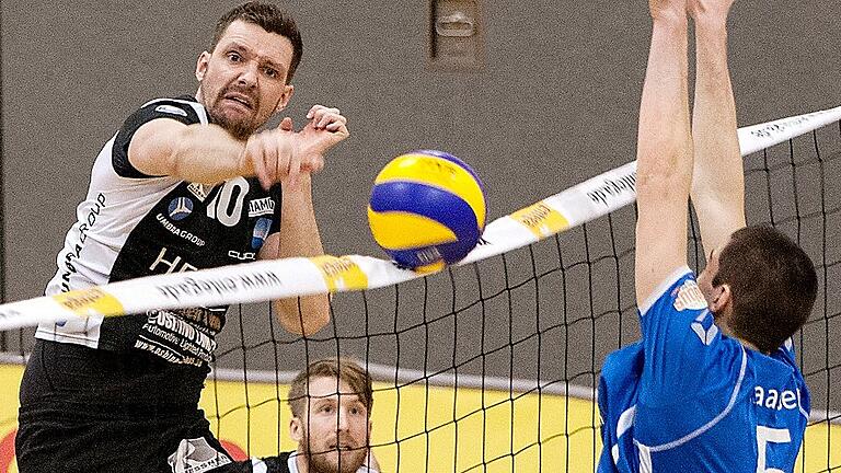 Stemmte sich vergeblich gegen die Niederlage: Sven Kellermann kassierte mit den Heitec Volleys eine 2:3-Niederlage in Mainz.