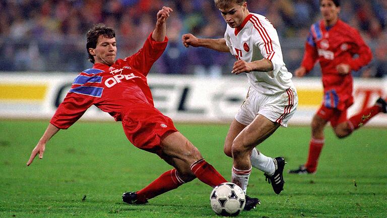 Christian Wück im Exklusiv-Interview - Unser Archivbild aus dem Jahr 1992 zeigt ein Duell von Christian Wück als Spieler des 1. FC Nürnberg mit Lothar Matthäus vom FC Bayern München. Christian Wück im Exklusiv-Interview - Unser Archivbild aus dem Jahr 1992 zeigt ein Duell von Christian Wück als Spieler des 1. FC Nürnberg mit Lothar Matthäus vom FC Bayern München.