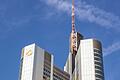 Commerzbank       -  Der Dax-Konzern sieht sich für das Gesamtjahr 2024 unvermindert auf Kurs zu einem Rekordgewinn (Archivbild)