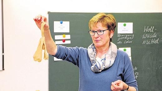 Haushaltskurs für junge Leute: Durchblick im Wäschechaos