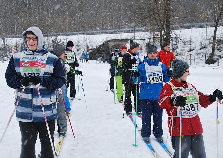 Start zum 2 Kilometer - Abschluss-Rennen der mittleren Gruppe.