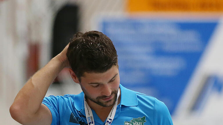 Handball, DHB - Pokal, 1. Runde, DJK Rimpar Wölfe  - FRISCH AUF! Göppingen       -  DHB-Pokalturnier, Halbfinale, DJK Rimpar Wölfe - Frisch Auf Göppingen 18:28