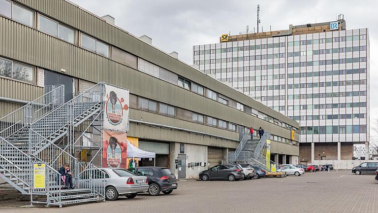 Am Ostersamstag, 16. April, soll in Kooperation mit der Würzburger Kulturszene in der Posthalle eine Benefizveranstaltung für die Opfer des Ukraine-Krieges stattfinden. Am Ostersamstag, 16. April, soll in Kooperation mit der Würzburger Kulturszene in der Posthalle eine Benefizveranstaltung für die Opfer des Ukraine-Krieges stattfinden.