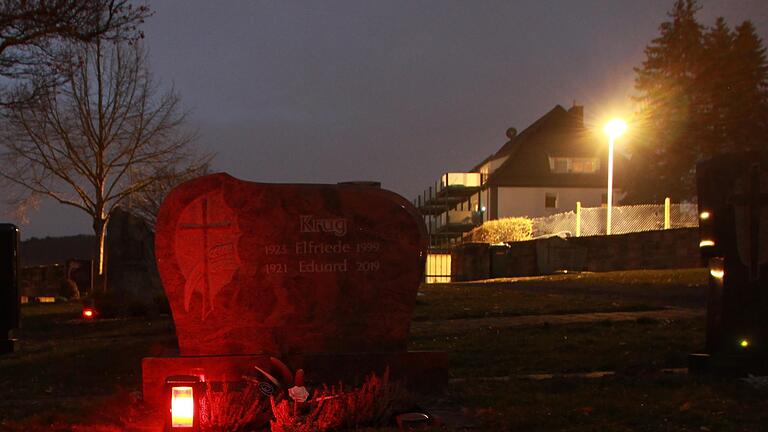 Am Burkardrother Friedhof ändert sich einiges. Die Weichen dafür stellte der Gemeinderat in seiner jüngsten Sitzung. Foto: Archiv: Björn Hein - Am Burkardrother Friedhof ändert sich einiges. Die Weichen dafür stellte der Gemeinderat in seiner jüngsten Sitzung. Foto: Archiv: Björn Hein Am Burkardrother Friedhof ändert sich einiges. Die Weichen dafür stellte der Gemeinderat in seiner jüngsten Sitzung. Foto: Archiv: Björn Hein - Am Burkardrother Friedhof ändert sich einiges. Die Weichen dafür stellte der Gemeinderat in seiner jüngsten Sitzung. Foto: Archiv: Björn Hein