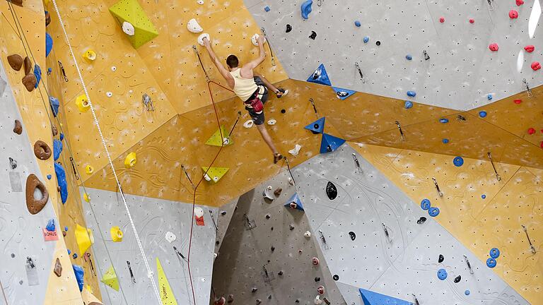 Vor allem das Kletterzentrum in der Zellerau, das der Deutsche Alpenverein seit Juni 2018 in Eigenregie betreibt, sorgt für rote Zahlen. Es handelt sich um ein Archivfoto.