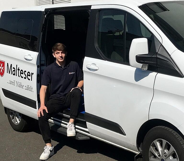 Seiner Leidenschaft Autofahren konnte Niklas Schmitt während seines FSJ bei den Maltesern ausführlich nachgehen.