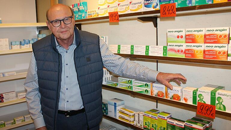 Nach 45 Jahren schließt Günter Baumann am Jahresende die Löwen-Apotheke in Niederwerrn. Für einen potenziellen Nachfolger ist die Apotheke noch zu haben.