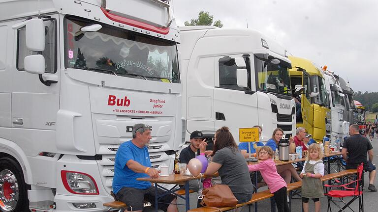 Die Frauen und Männer des Brummiclubs „3er-Bohrer“ erlebten mehrere schöne Tage in Geiselwind.