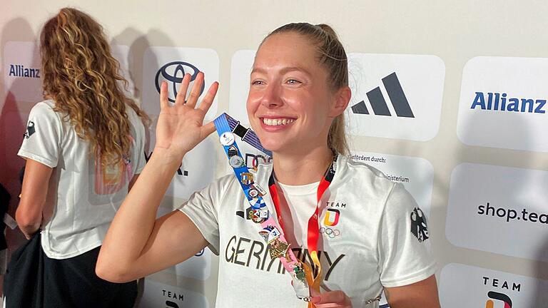 Paris 2024 - Leichtathletik - Lückenkemper traf Lyles zum Frühstück. Paris 2024 - Leichtathletik - Lückenkemper traf Lyles zum Frühstück.