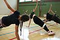 Sportunterricht in Coronazeiten: nur mit Maske. Hier Siebtklässlerinnen des Johann-Schöner-Gymnasiums Karlstadt.