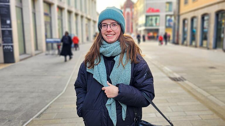 Eva Wiederer (22) aus der Nähe von Nürnberg glaubt, dass die Art des Humors eher ältere Leute statt jüngere anspricht.