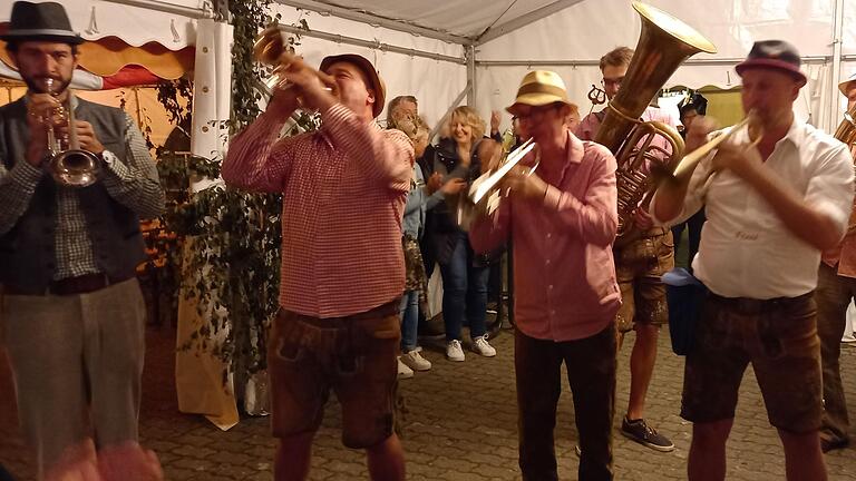 Fränkische Musikanten 'Hie un Hah'. Fränkische Musikanten 'Hie un Hah'.