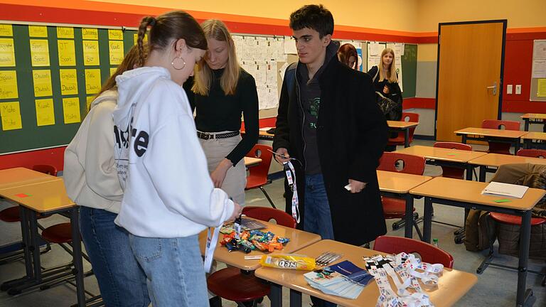 Viel Informationen rund um die Berufswahl gab es in Form eines Vortrags und mit Infomaterial beim 12. Berufsinformationstag an der Georg-Ludwig-Rexroth-Realschule in Lohr. Viel Informationen rund um die Berufswahl gab es in Form eines Vortrags und mit Infomaterial beim 12. Berufsinformationstag an der Georg-Ludwig-Rexroth-Realschule in Lohr.