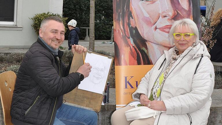 Sein Porträit konnte man sich vom Künstler Christian Remchen zeichnen lassen.