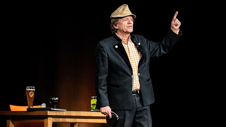 Frank-Markus Barwasser als Erwin Pelzig gastiert im Juli auf der Scherenburg in Gemünden. Frank-Markus Barwasser als Erwin Pelzig gastiert im Juli auf der Scherenburg in Gemünden. 