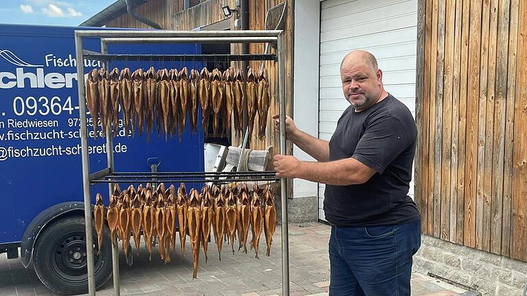 Forellen machen das Kerngeschäft in Stefan Wagners Fischzucht aus. Was die Optimaltemperatur des Wassers anbelangt, gelten sie als sehr empfindlich.