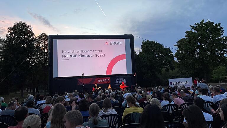 Gut besucht war das Open Air-Kino an der Mainlände in Dettelbach.