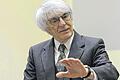 Unliebsames Wiedersehen: Bernie Ecclestone trifft Gerhard Gribkowsky noch einmal vor Gericht. Ende Juli soll der ehemalige Bankvorstand der BayernLB erneut im Bestechungsprozess aussagen.