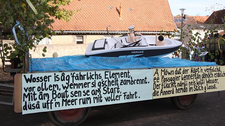 Mit dem Sportboot im Urlaub über Bord gegangen. Mit dem Sportboot im Urlaub über Bord gegangen.