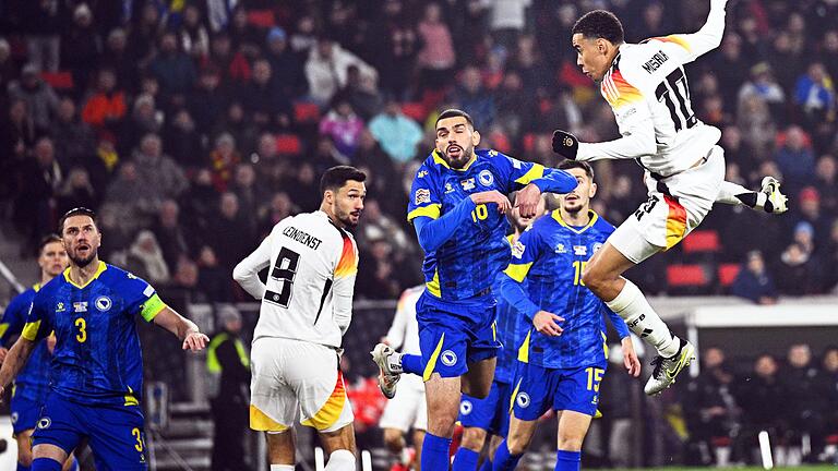 Deutschland - Bosnien-Herzegowina - Er begeistert die Fans und trifft für die Mannschaft: Jamal Musiala. Deutschland - Bosnien-Herzegowina - Er begeistert die Fans und trifft für die Mannschaft: Jamal Musiala.