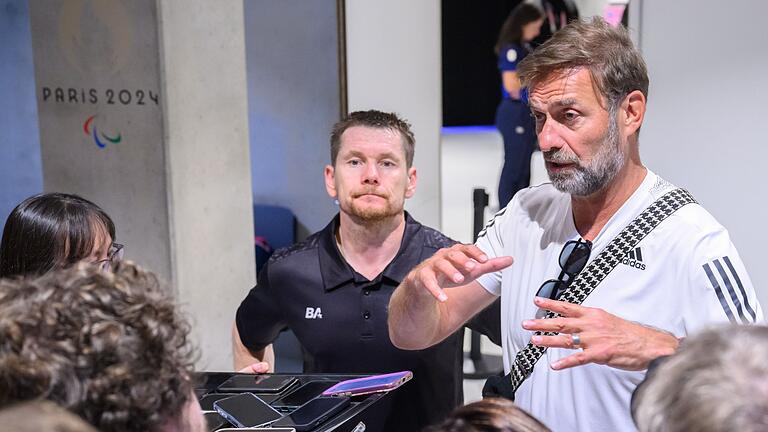 Paralympics Paris 2024 - Para Badminton - Jürgen Klopp und sein langjähriger Freund Wojtek Czyz in Paris. Paralympics Paris 2024 - Para Badminton - Jürgen Klopp und sein langjähriger Freund Wojtek Czyz in Paris.