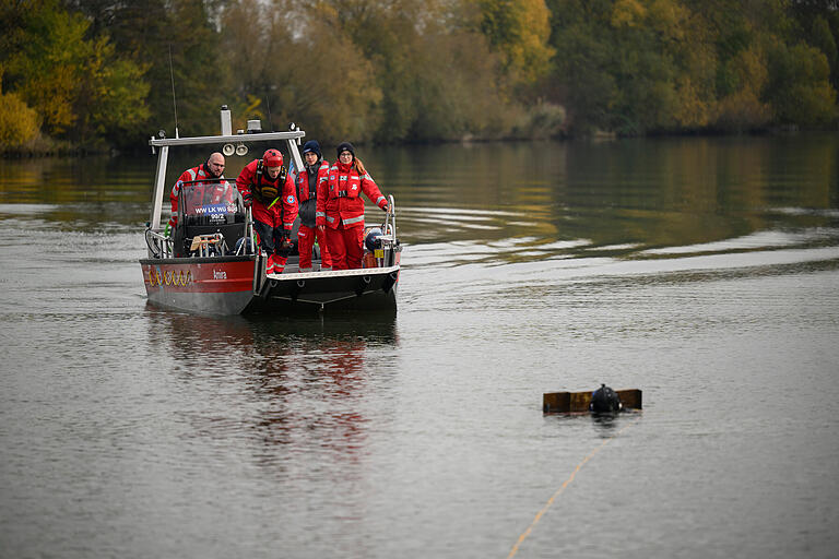 Das Team der BRK-Wasserwacht auf dem Main. Das Team der BRK-Wasserwacht auf dem Main.