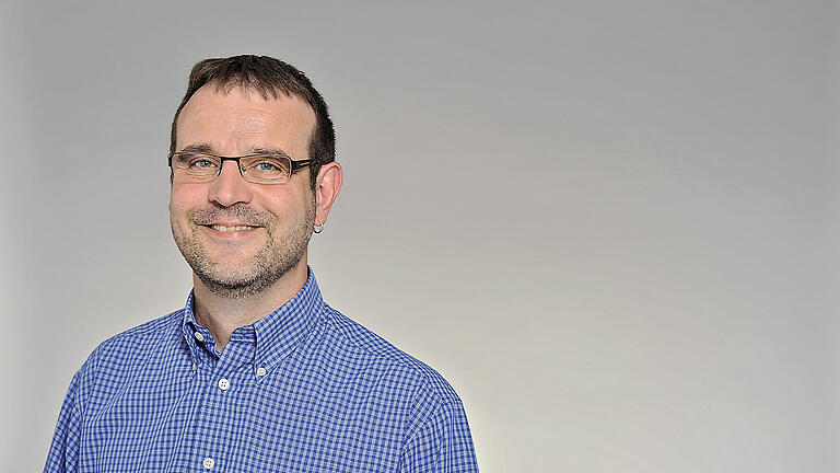 Oliver Schikora kommentiert. Oliver Schikora kommentiert.