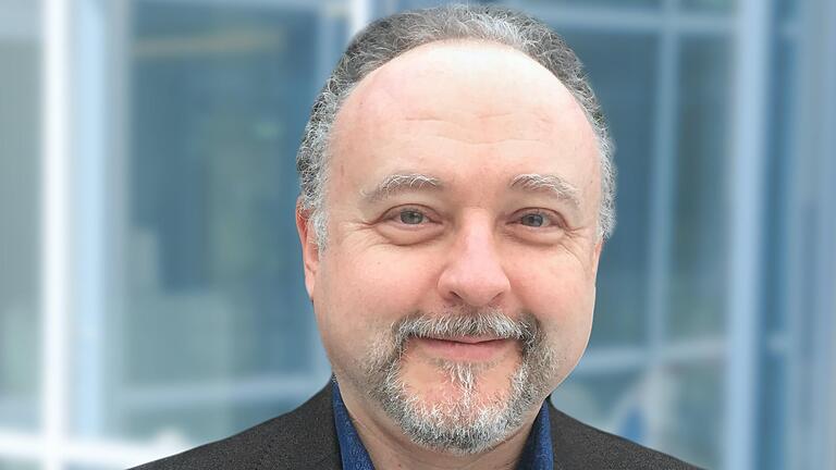 Arpad Grec ist Chefarzt für Psychosomatik am Rehabilitationszentrum in Bad Bocklet. Arpad Grec ist Chefarzt für Psychosomatik am Rehabilitationszentrum in Bad Bocklet.