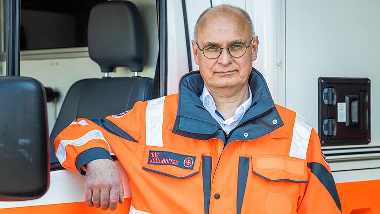 War auf dem Heimweg mit der Straßenbahn - und handelte spontan wie professionell: Notarzt Gerhard Schwarzmann.