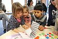 Lernen macht Spaß: Das Eltern-und-Kinder-Programm Hippy bereitet ausländische und deutsche Kinder auf die Schule vor &ndash; jetzt in allen Kindergärten in Karlstadt.